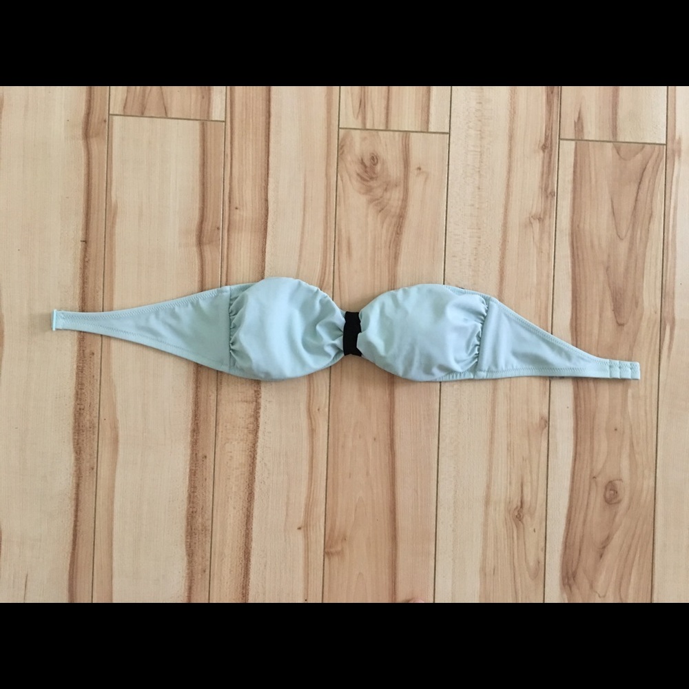 Victoria's Secret Pink size small bikini top.